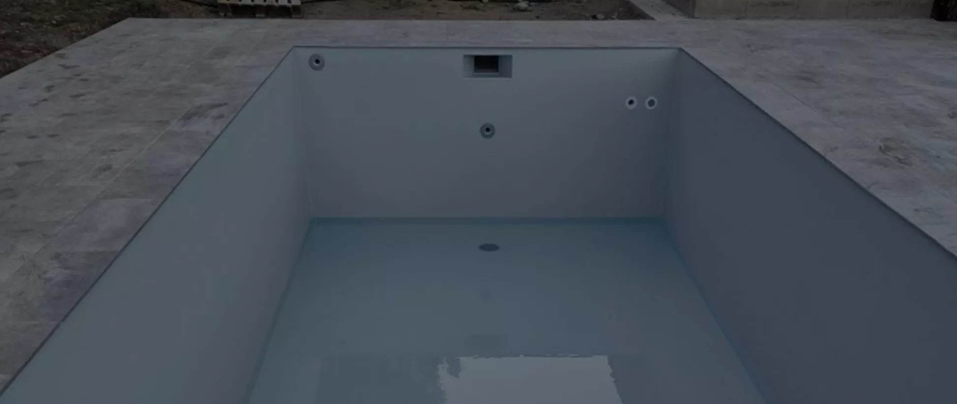 AA CONSTRUCTION